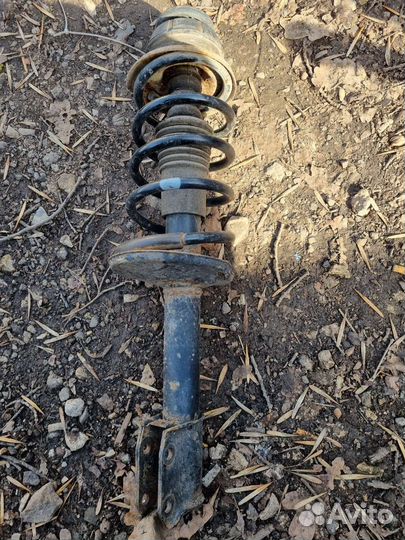 Рено сандеро степвей стойки передние