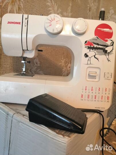Швейная машина Janome бу