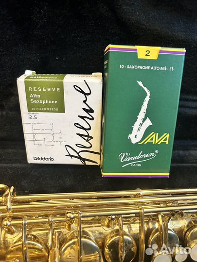 Альт саксофон Yamaha YAS-475