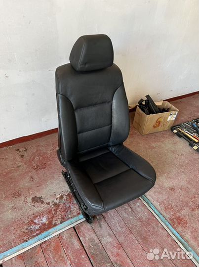 Передние сиденья bmw e60