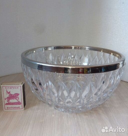 Чаша хрустальная с металлическим ободком, СССР