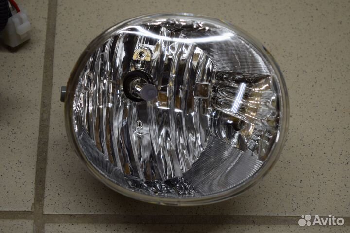 Toyota Rav-4 (2000-2005 г.) Фары противотуманные