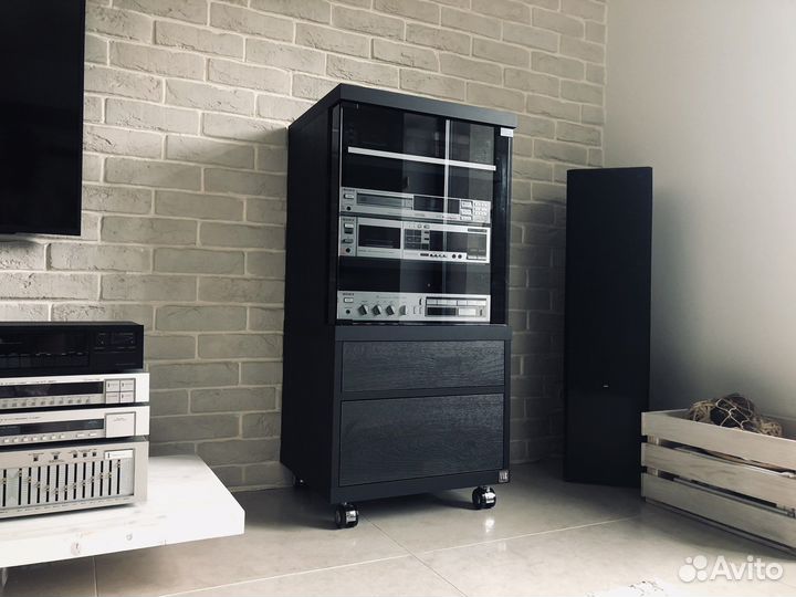 Стойка для аппаратуры VVR Audio