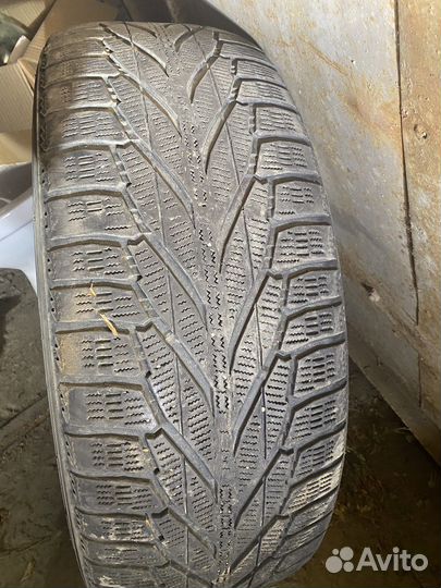 Nokian Tyres Hakkapeliitta R2 SUV 235/60 R18 107W
