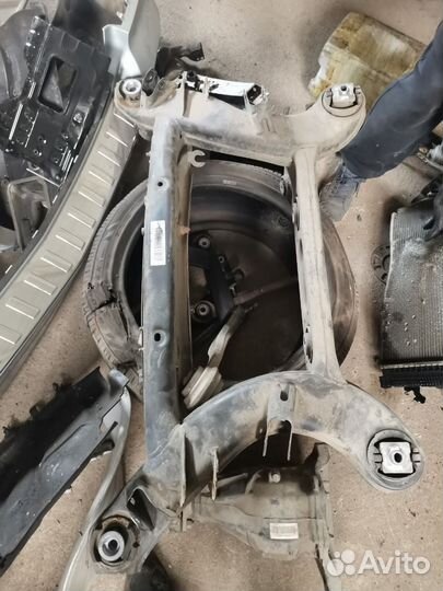 Подрамник mercedes GLK