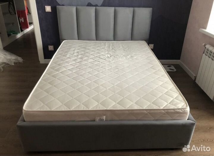 Кровать двухспальная