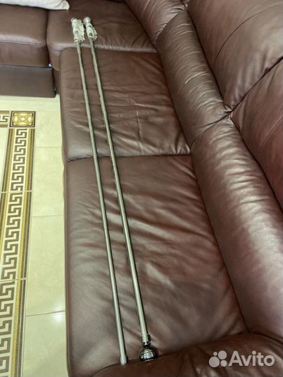 Карниз бу в хорошем состоянии 3 метра