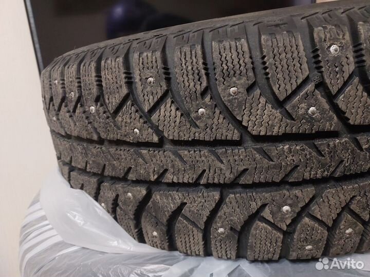 Bridgestone Ice Cruiser 7000 205/55 R16 91T