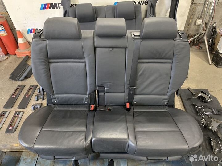 Третий ряд сидений BMW E70