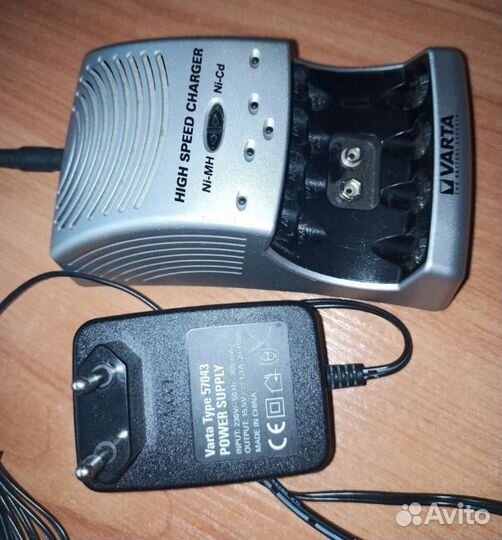 Зарядное устройство varta 57043