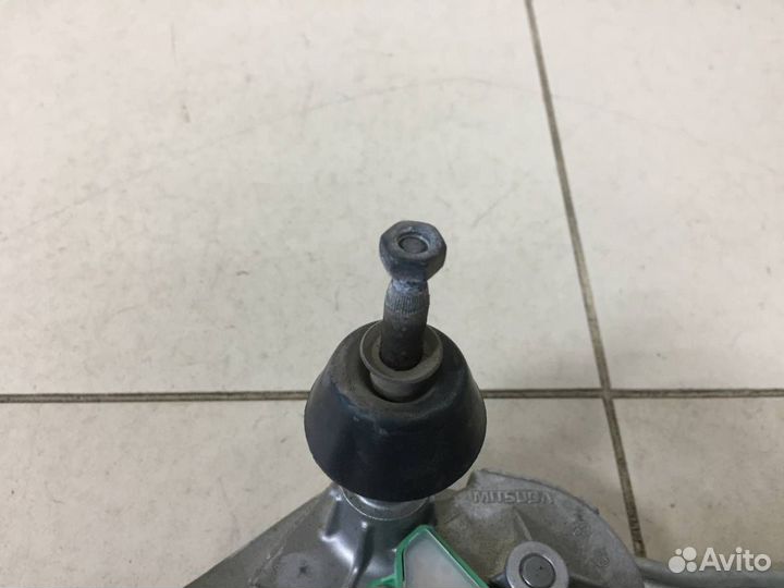 Моторчик стеклоочистителя задний Mitsubishi Pajero