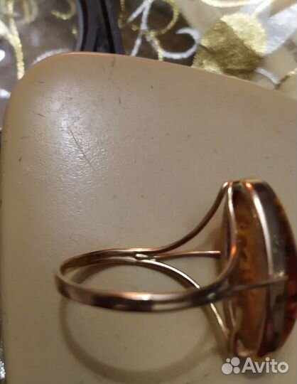 Кольцо с янтарем 18,5р Подвеску с цирконом новую