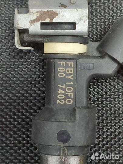 Форсунка топливная Nissan Almera Classic