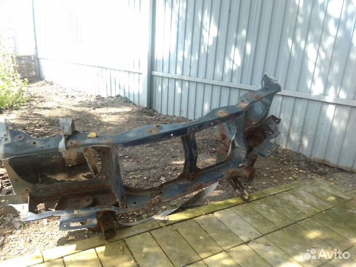 Передняя панель (телевизор) Suzuki Grand Vitara XL