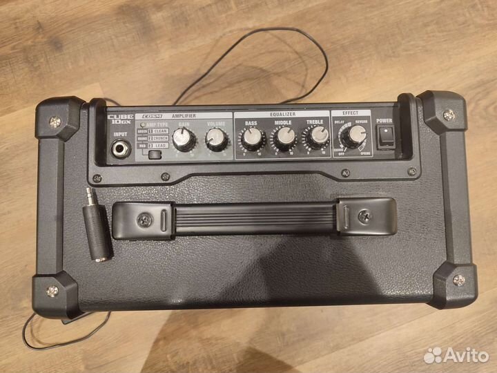 Комбоусилитель Roland cube-10GX