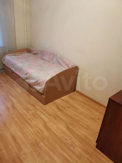 Комната 10 м² в 3-к., 1/9 эт.