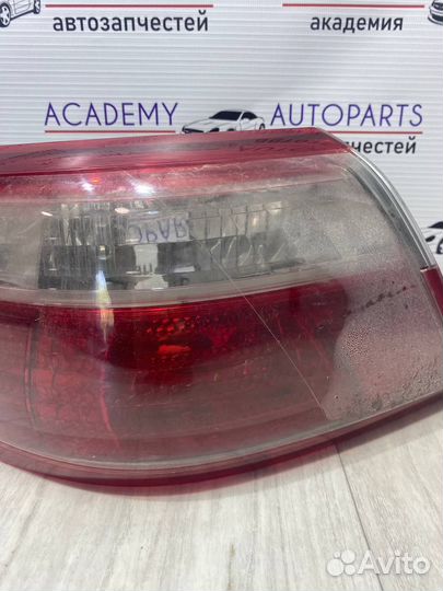 Фонарь задний наружный левый Toyota Camry V40 2009