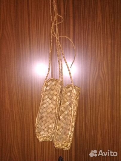 Лапти плетеные