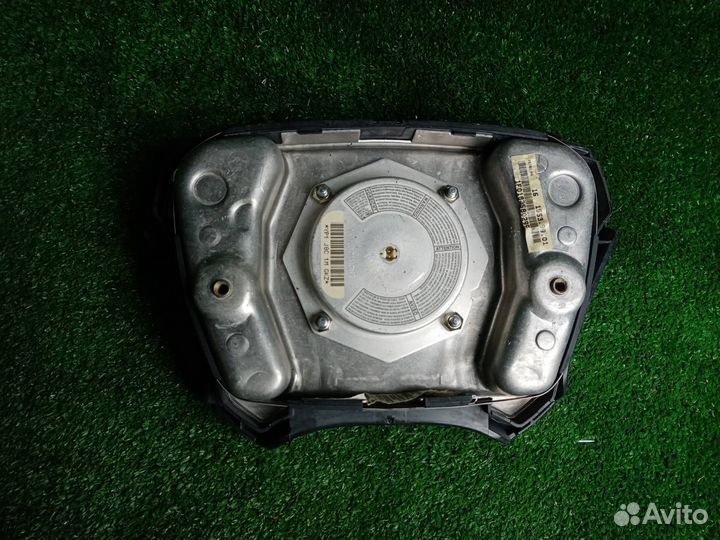 Подушка безопасности в руль Mercedes-Benz E240