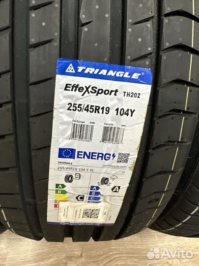 Triangle EffeXSport TH202 255/45 R19 105W