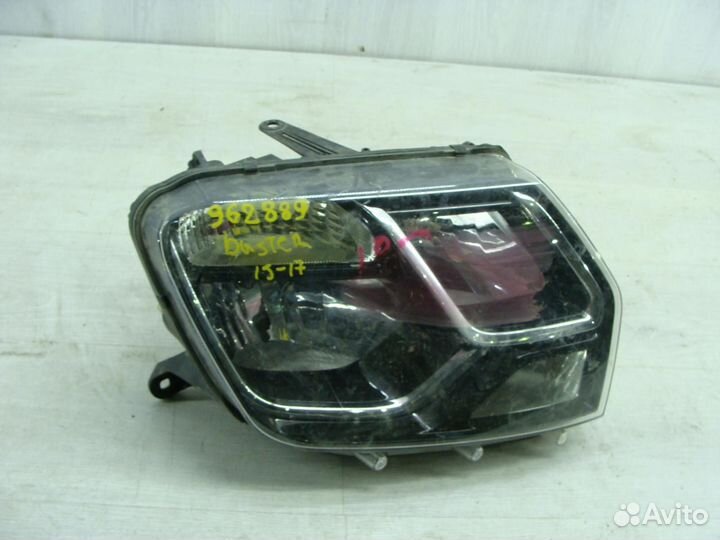 Фара правая Renault Duster