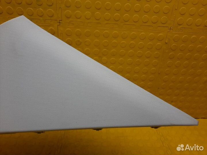 Обшивка стойки задняя правая Skoda Rapid CWV