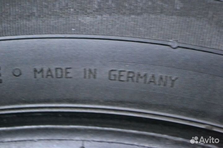 Continental ContiIceContact 235/55 R17