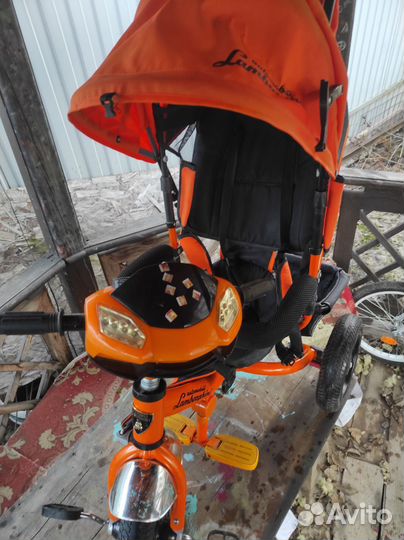 Трехколесный велосипед