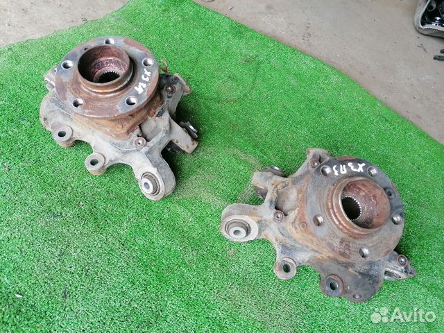 Кулак задний ступица на BMW X3 F25 2010-2017