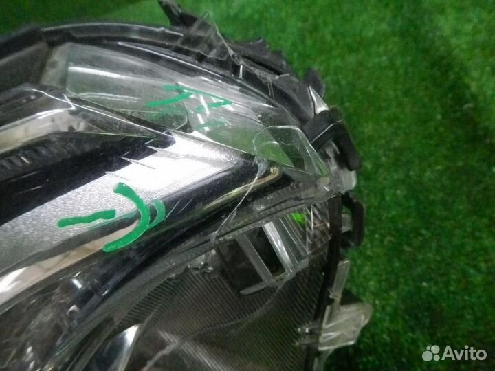 Фара правая Toyota RAV4