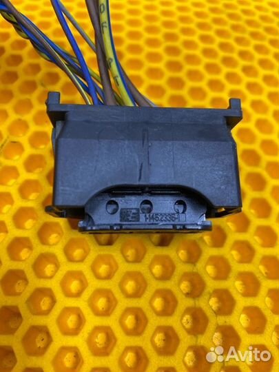 Разъем фишка фары Bmw X1 N20B20 2011