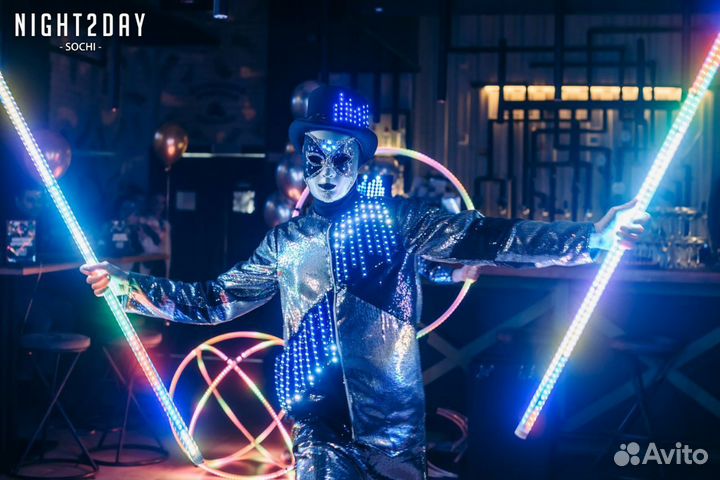 Световое шоу Мимы Ходулисты Артисты Сочи Праздник