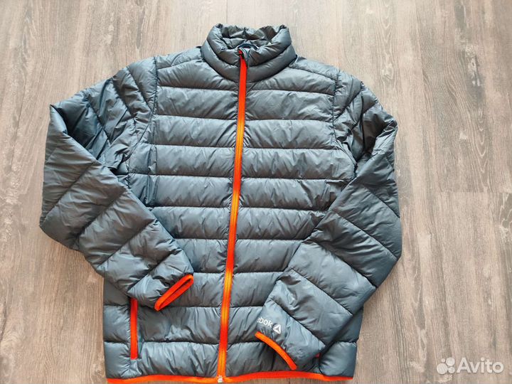 Reebok пуховик