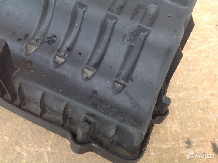 Корпус воздушного фильтра VW Поло