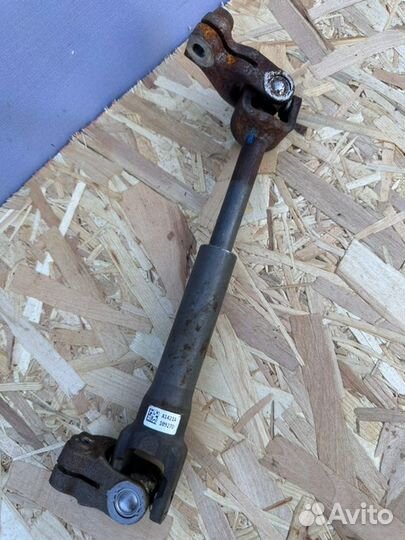 Рулевой карданчик Лада Веста седан