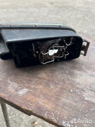 Противотуманная фара правая на bmw 5 e39