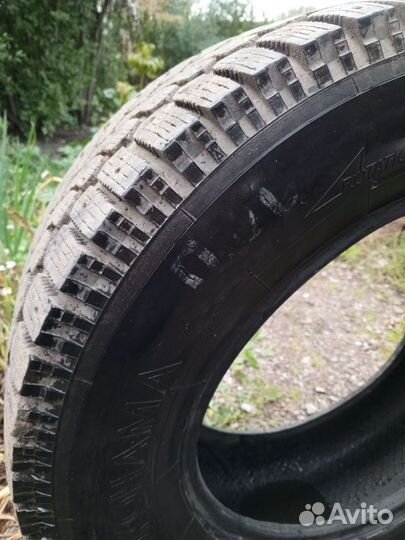 Yokohama 125T 275/65 R17 30B