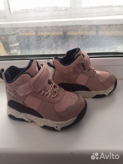 Ботинки демисезонные для девочки 22 размер