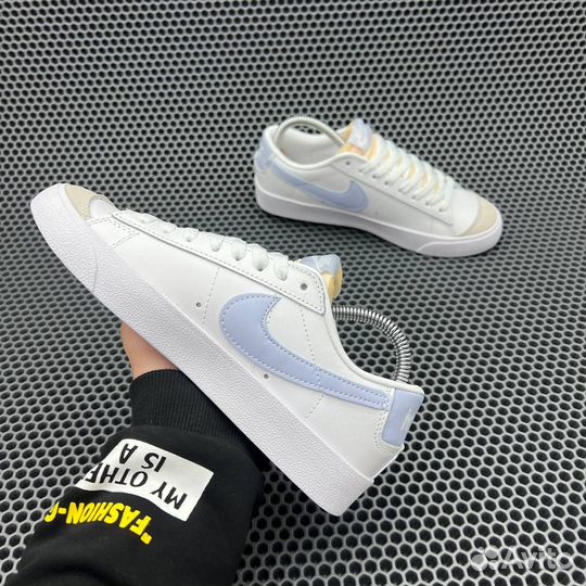 Кроссовки Nike Blazer Low 77 Vintage White Ghost