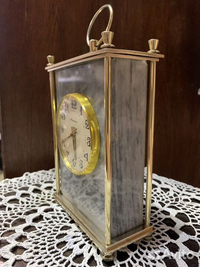 Настольные часы Молния в камне