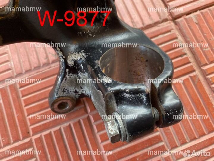 Цапфа кулак поворотный передний правый BMW E38