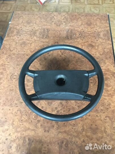 Руль Mercedes W124 W123 W126 W201 190