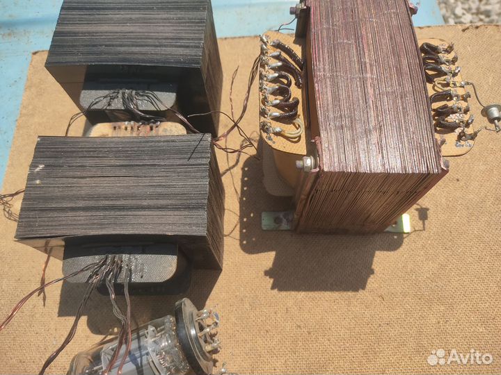 Выходной трансформатор