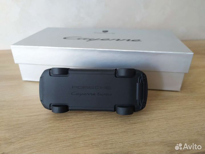 Porsche Cayenne модель, пресс-папье