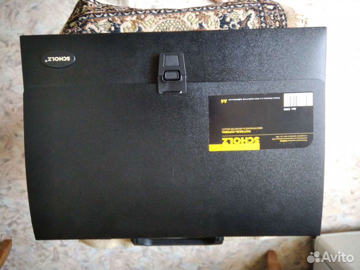 Портфель-коробкаScholz