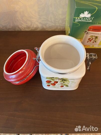 Банка керамика новая с бугельным замком