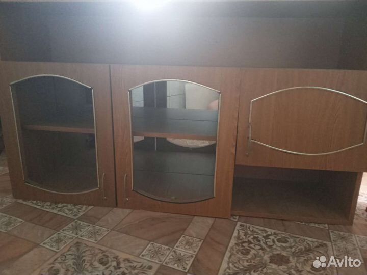 Полка настенная навесная бу