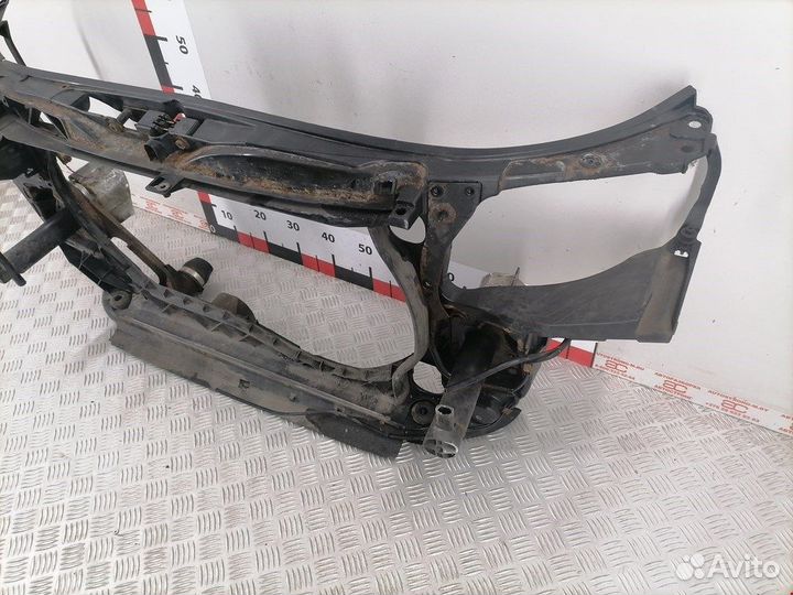 Панель передняя (телевизор) для Audi A4 B7