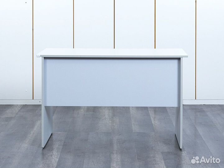 Стол для персонала