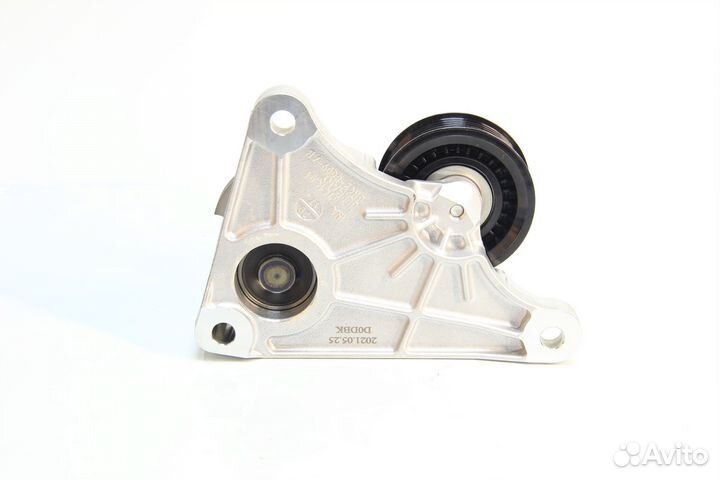 Кронштейн натяжного ролика ремня генератора